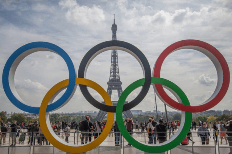 Paris 2024 Olympic rings