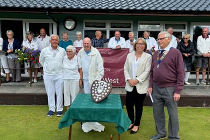 Housebuilder renews support for bowling club