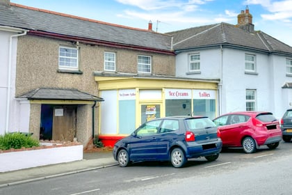 Former ice cream parlour set to go under the hammer