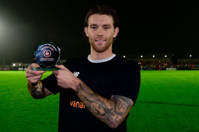 Tyler Harvey with the National League South player of the month award for October. Picture: Phil Mingo/PPAUK